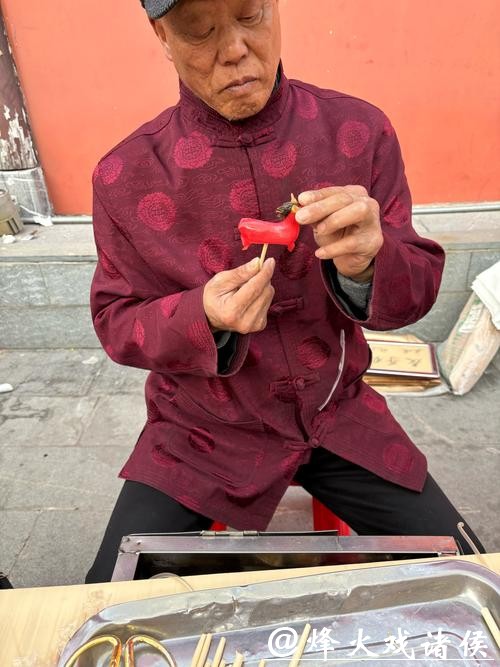 年轻人在非遗中“寻味中国年”