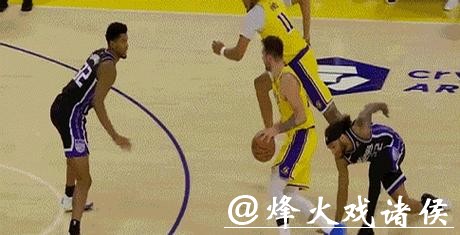 里夫斯第三节手感冰凉仅得2分